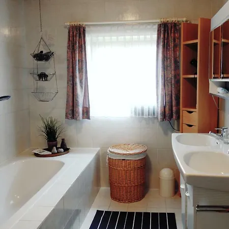 Ferienwohnung Mangeng Apartment *